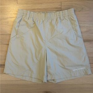Boys Columbia light-weight, light khaki hiking shorts. PFG. OmniShade